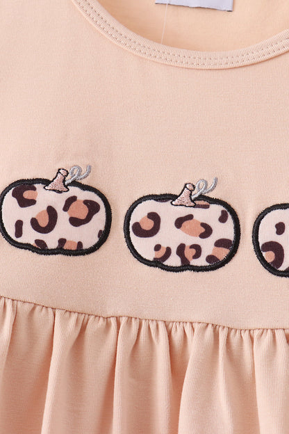 Leopard pumpkin applique pants set