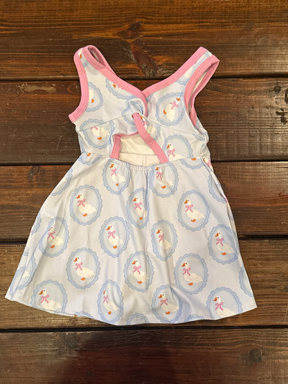 Goose athletic dress